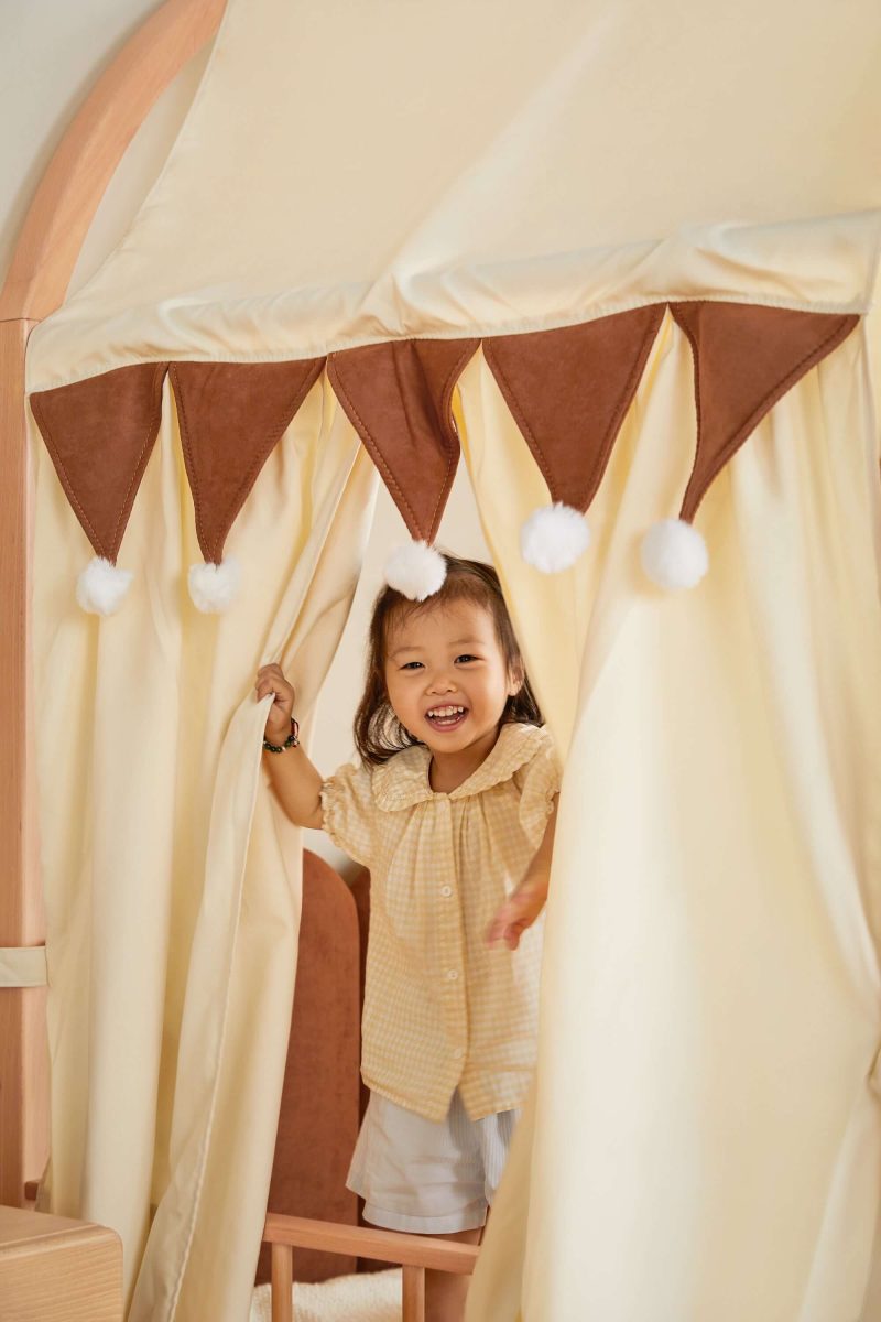 Hausfurn Extendable Solid Wood Kids Castle Bed with Canopy – Tent-Style Toddler to Twin Bed with Upholstered Headboard